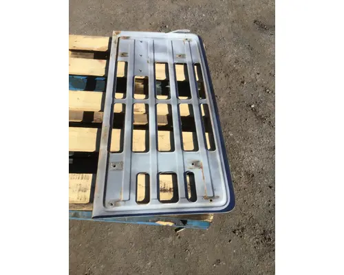 INTERNATIONAL 1954 Grille