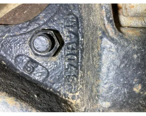 INTERNATIONAL 1954 Hub