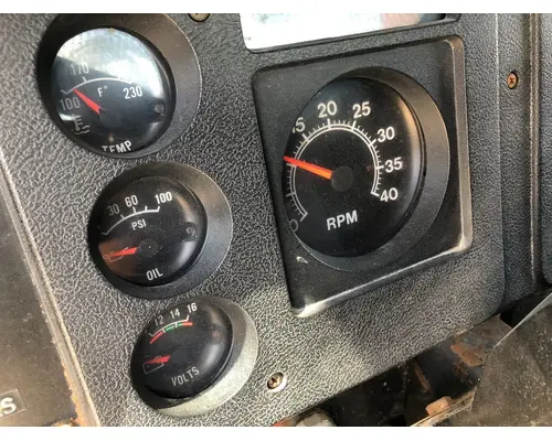 INTERNATIONAL 1954 Instrument Cluster