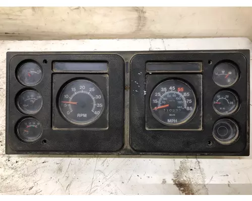 INTERNATIONAL 1954 Instrument Cluster