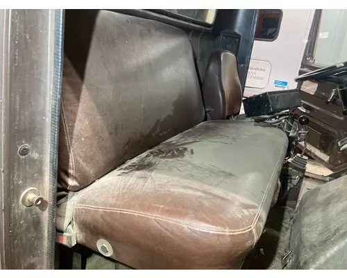 INTERNATIONAL 1954 Seat (non-Suspension)