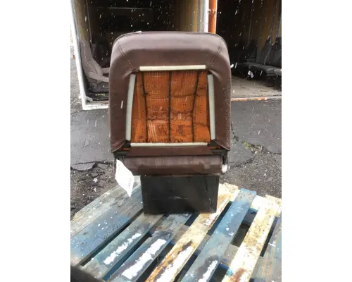 INTERNATIONAL 1954 Seat