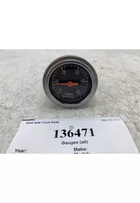 INTERNATIONAL 2025335C92 Gauges (all)