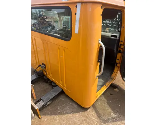 INTERNATIONAL 202946C91 Cab