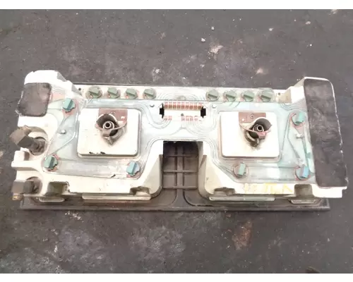 INTERNATIONAL 2200_25046649 Instrument Cluster