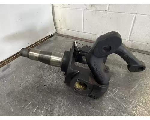 INTERNATIONAL 220 Spindle  Knuckle, Front