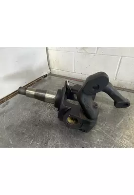 INTERNATIONAL 220 Spindle / Knuckle, Front