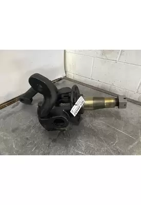 INTERNATIONAL 220 Spindle / Knuckle, Front