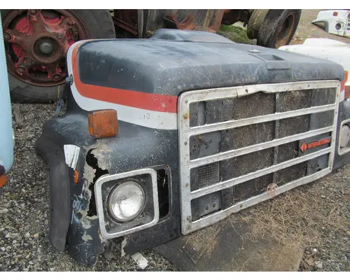 INTERNATIONAL 2300 Hood