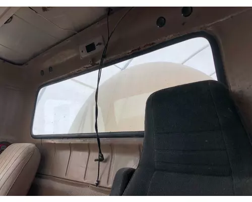 INTERNATIONAL 2375 Back Glass