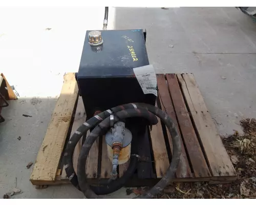 INTERNATIONAL 2375 HYDRAULIC TANK