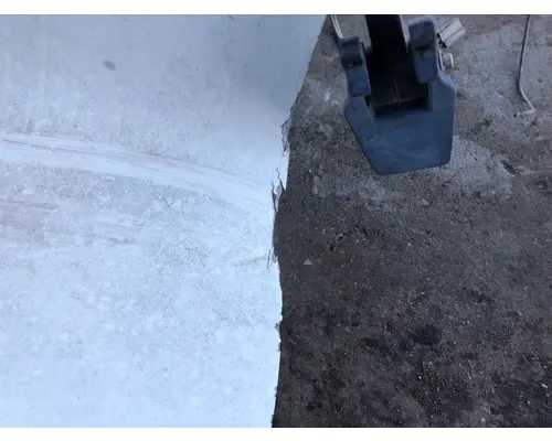 INTERNATIONAL 2375 Hood