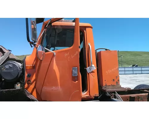 INTERNATIONAL 2500 1978-2002 DOOR ASSEMBLY, FRONT
