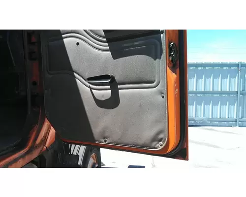 INTERNATIONAL 2500 1978-2002 DOOR ASSEMBLY, FRONT