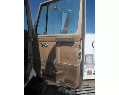 INTERNATIONAL 2500 Door Assembly, Front