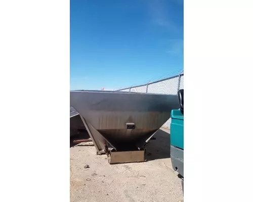 INTERNATIONAL 2500 Equipment (Mounted)