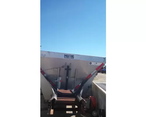 INTERNATIONAL 2500 Equipment (Mounted)