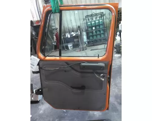 INTERNATIONAL 2554 DOOR ASSEMBLY, FRONT