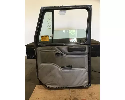 INTERNATIONAL 2554 Door Assembly