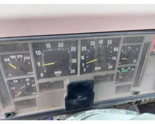 INTERNATIONAL 2554 GAUGE CLUSTER