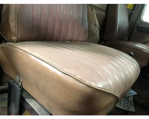 INTERNATIONAL 2574 Cab Assembly
