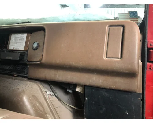 INTERNATIONAL 2574 Cab Assembly