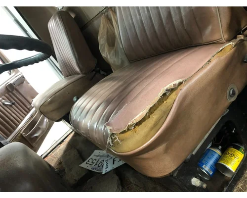 INTERNATIONAL 2574 Cab Assembly