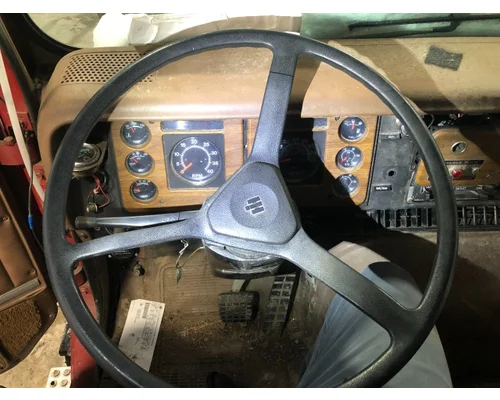 INTERNATIONAL 2574 Cab Assembly