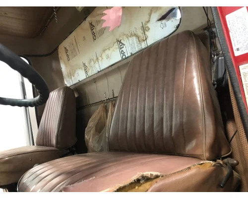 INTERNATIONAL 2574 Cab Assembly