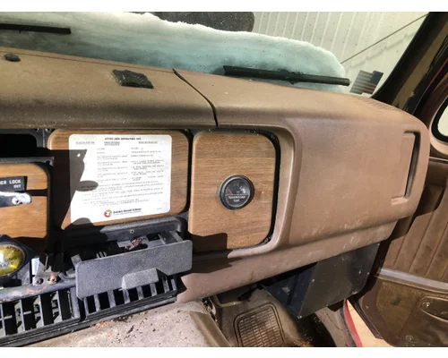 INTERNATIONAL 2574 Cab Assembly
