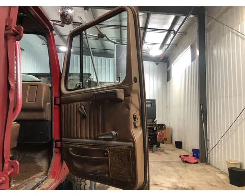 INTERNATIONAL 2574 Cab Assembly