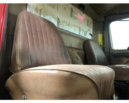 INTERNATIONAL 2574 Cab Assembly