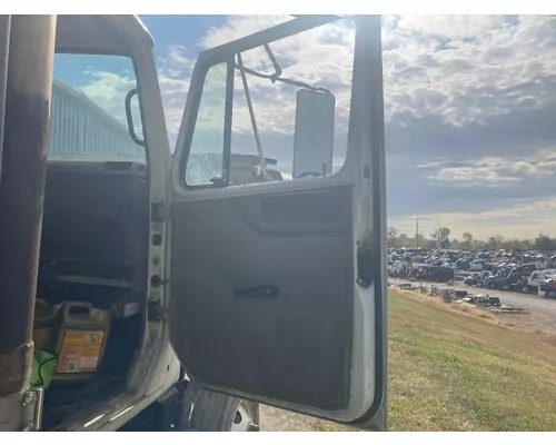 INTERNATIONAL 2574 Door Assembly, Front