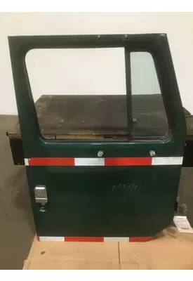 INTERNATIONAL 2574 Door Assembly