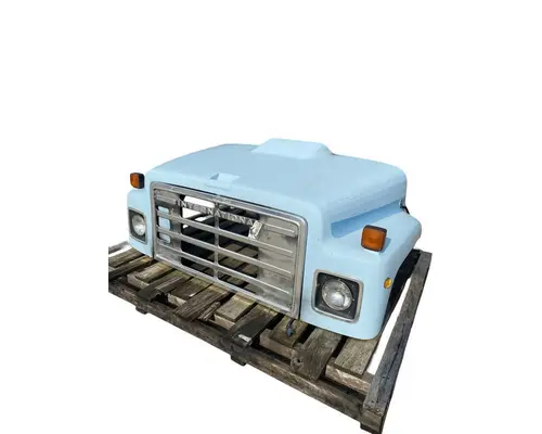 INTERNATIONAL 2574 Hood