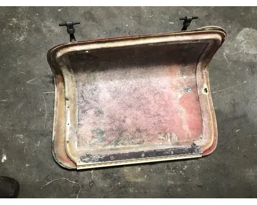 INTERNATIONAL 2574 Hood