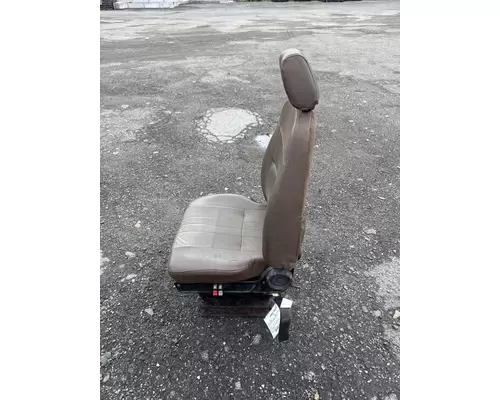 INTERNATIONAL 2574 Seat