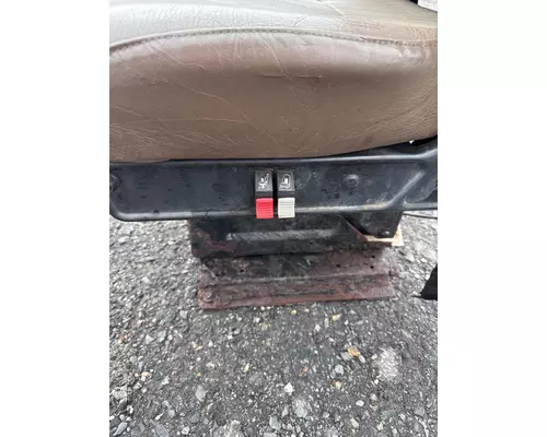 INTERNATIONAL 2574 Seat