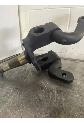 INTERNATIONAL 2574 Spindle / Knuckle, Front