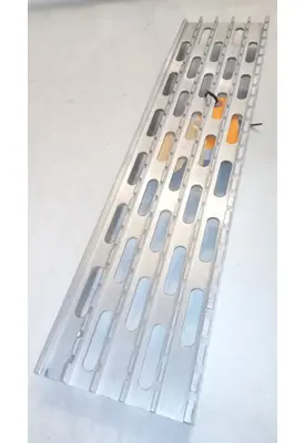 INTERNATIONAL 2575 Step