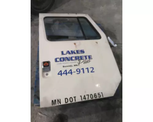 INTERNATIONAL 2600 1978-2002 DOOR ASSEMBLY, FRONT