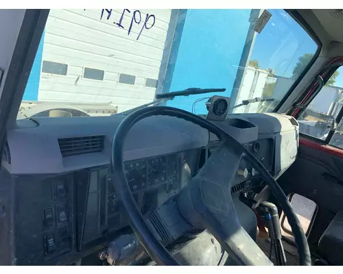 INTERNATIONAL 2674 SBA Dash Assembly