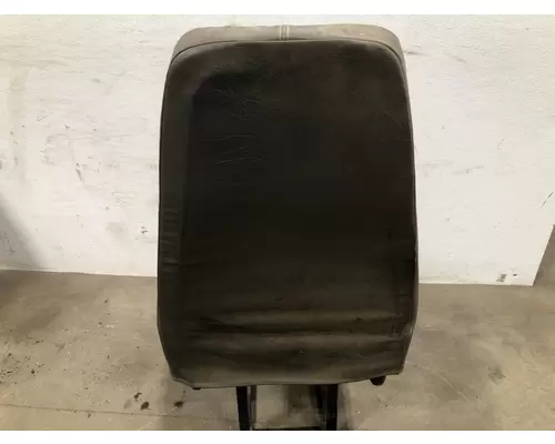 INTERNATIONAL 2674 SBA Seat (non-Suspension)