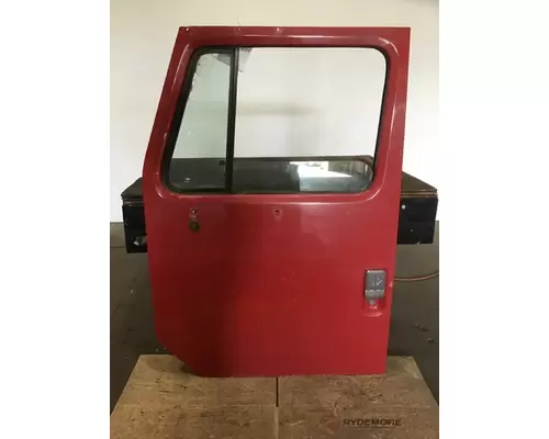 INTERNATIONAL 2674 Door Assembly