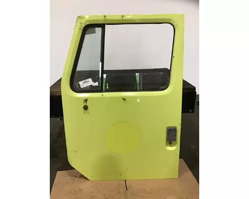 INTERNATIONAL 2674 Door Assembly