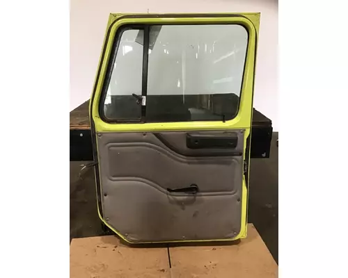 INTERNATIONAL 2674 Door Assembly