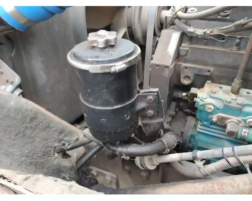 INTERNATIONAL 2674 POWER STEERING RESERVOIR