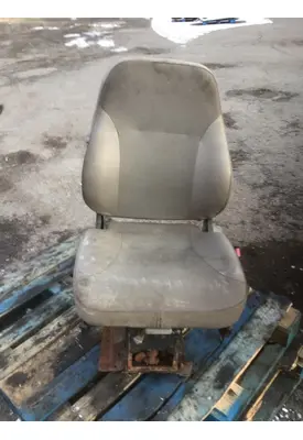 INTERNATIONAL 2674 Seat