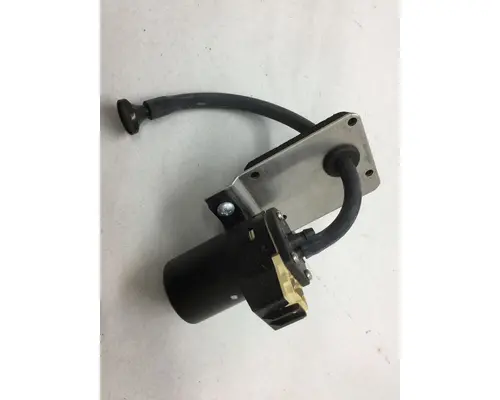 INTERNATIONAL 2674 Windshield Washer Reservoir