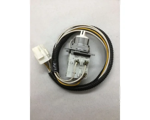 INTERNATIONAL 3000IC Dash / Console Switch